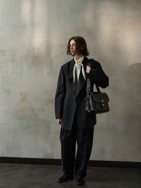 Papira Sculpted Waist Blazer
